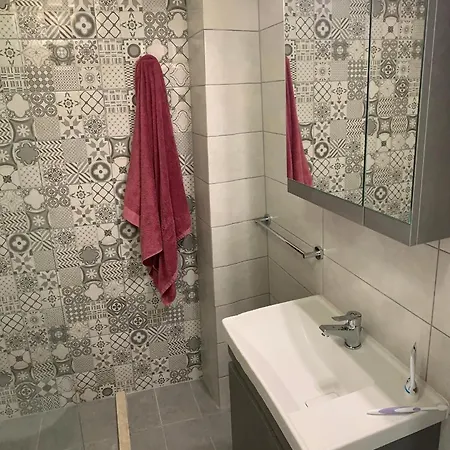 Garden House ארגוסטולי